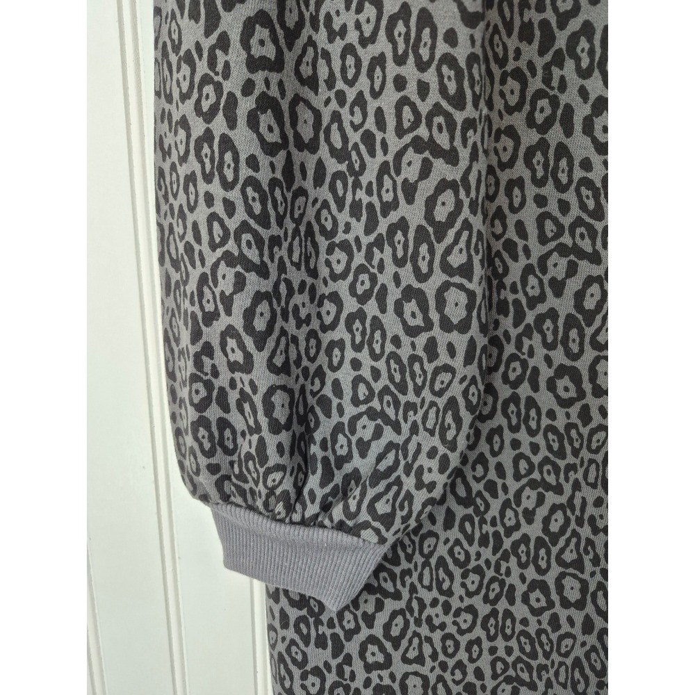 Nine West Leopard Print Ruffle Shoulder V-Neck Sweatshirt Dress Gray Size Large - Picture 3 of 10